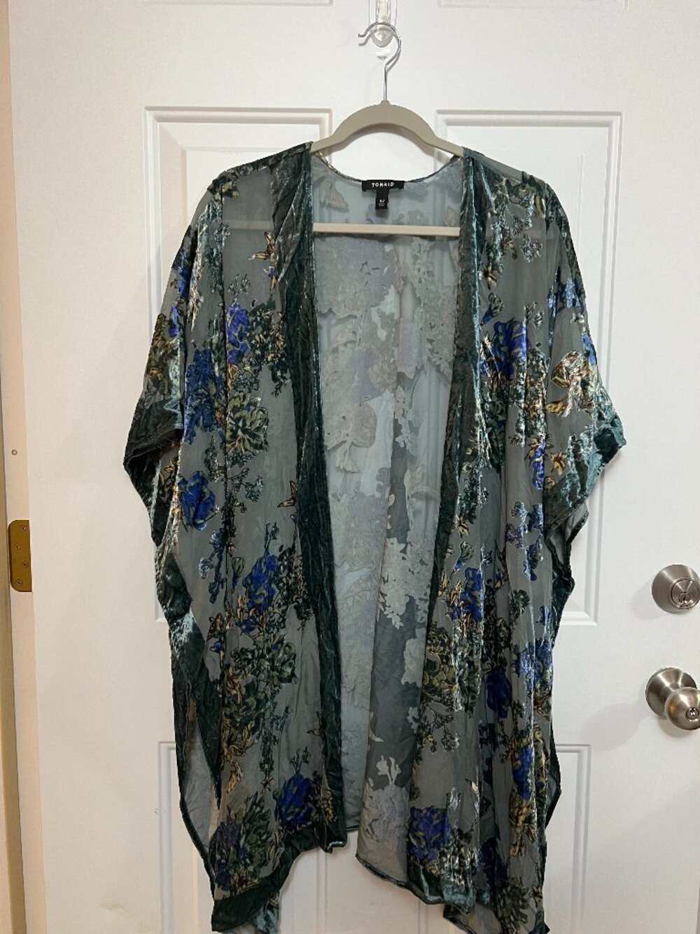 Torrid Floral Blue Burnout Velvet Kimono Size 1/2 1X 2X